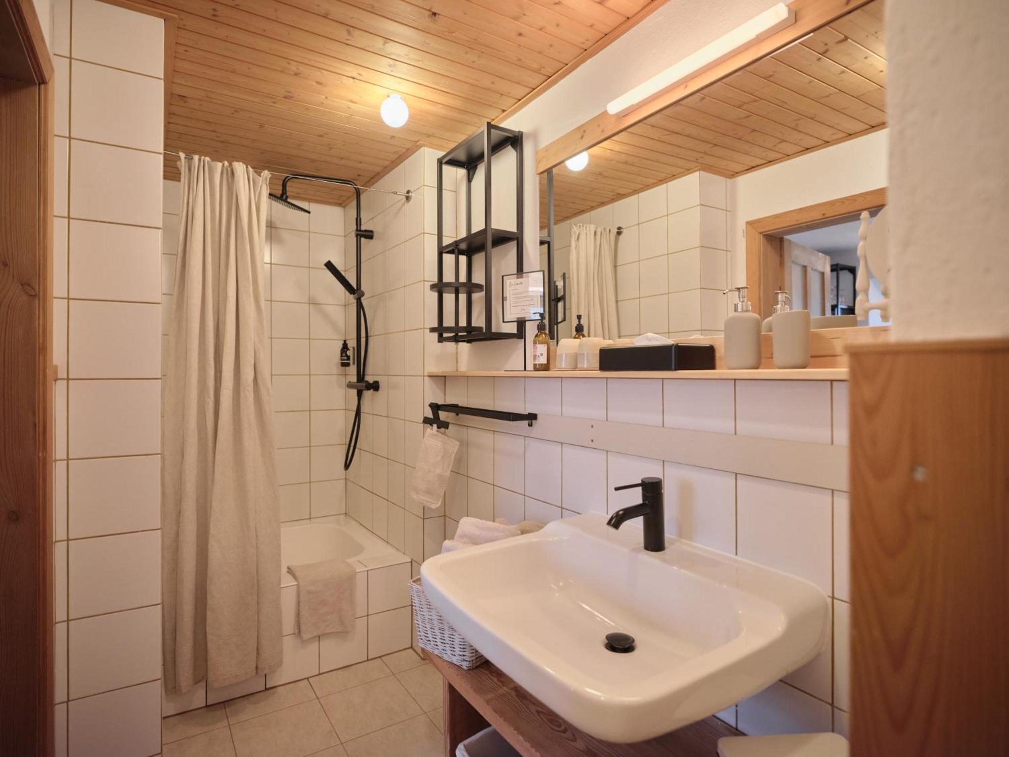 Aigen 13 Apartment Luaran gambar